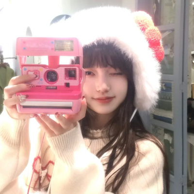 被读心后炮灰女配竟然成了万人迷